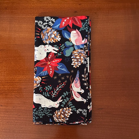 Vera Bradley set of Christmas Napkins - Picture 4 of 4